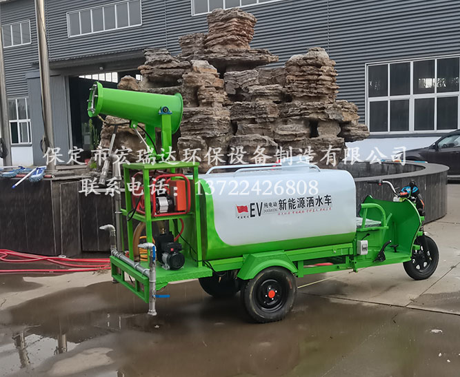 北京制造廠使用保定宏瑞達灑水霧炮車案例 北京制造廠使用保定宏瑞達灑水霧炮車案例
